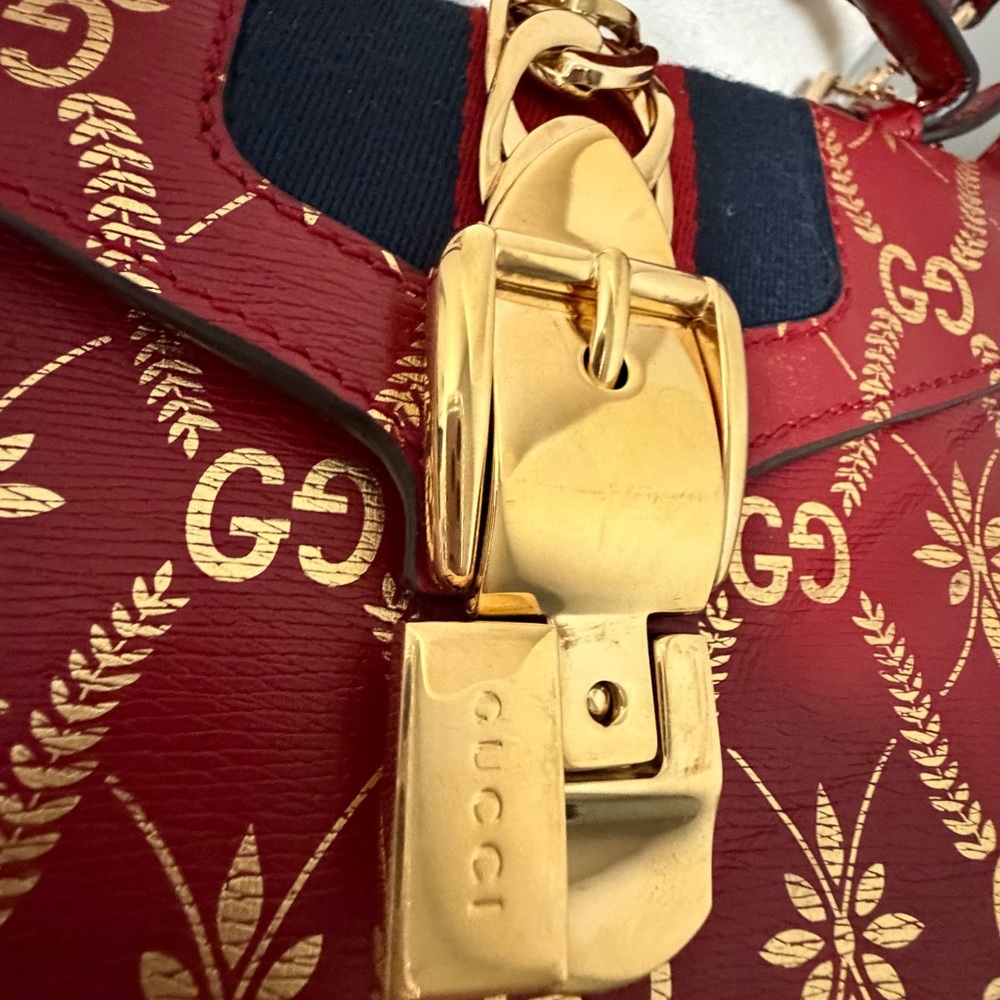 Gucci Sylvie Textured Gold Foil Pattern Mini Top Handle Bag – Hibiscus Red - Picture 15 of 16